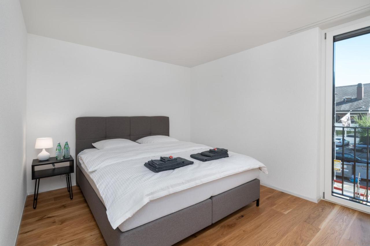 Moderne Neubauwohnung In Wilderswil Bagian luar foto