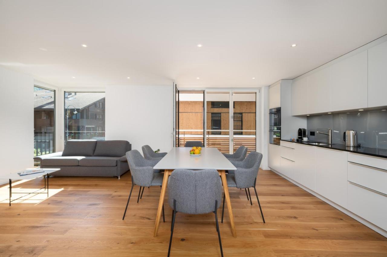 Moderne Neubauwohnung In Wilderswil Bagian luar foto
